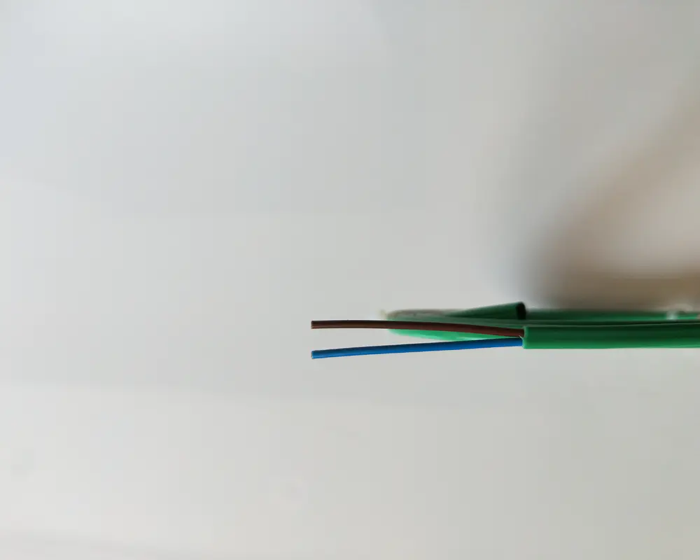 Fluid blocking cable