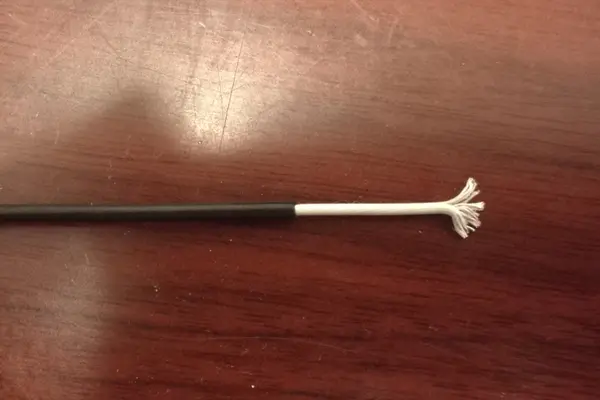 Cable de alambre anticapilar